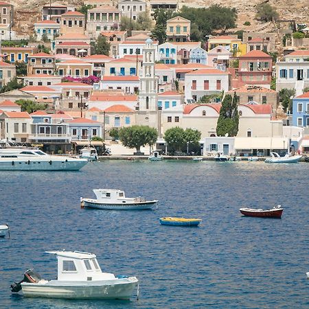 Chic & Modern Apartments With Swim Access Chalki Town Exterior photo