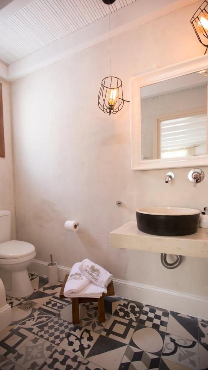 Chic & Modern Apartments With Swim Access Chalki Town Exterior photo