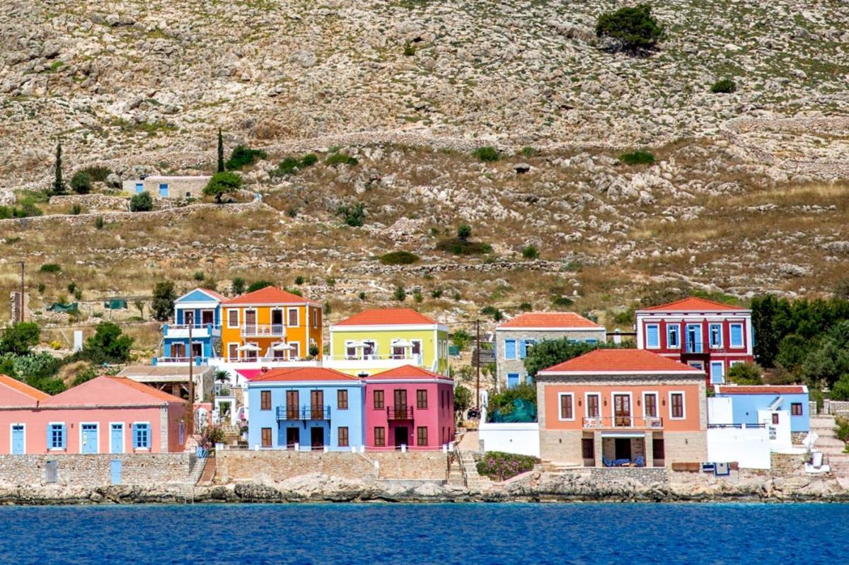 Chic & Modern Apartments With Swim Access Chalki Town Exterior photo